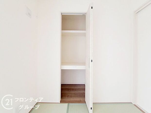 押入れには、お子様のおもちゃや来客時の座布団などもしっかり収納いただけます！