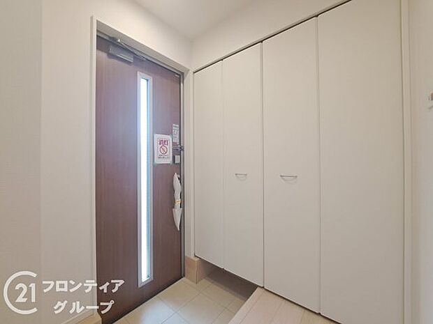 玄関は防犯性の優れたダブルロックドアです！