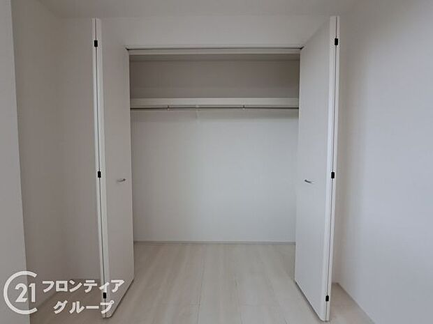 季節の物などたくさん収納しておける便利なスペースです!