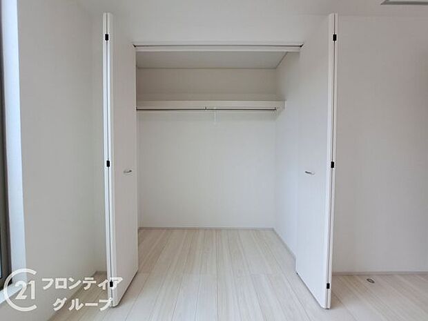 お子様が大きくなってもたくさん収納しておけますね!