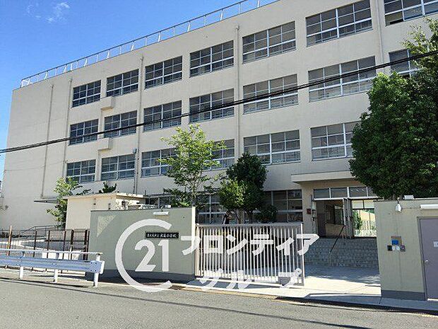 東大阪市立大蓮小学校 徒歩12分。 960m