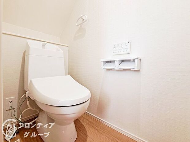 トイレは1階と2階の2カ所に設置!階段を上り下りせずに使用できるので、高齢の方にも安心です!