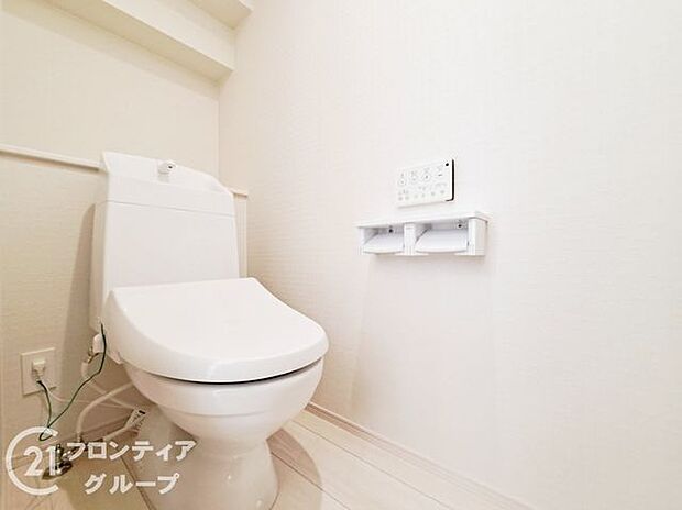 トイレは1階と2階の2カ所に設置!階段を上り下りせずに使用できるので、高齢の方にも安心です!