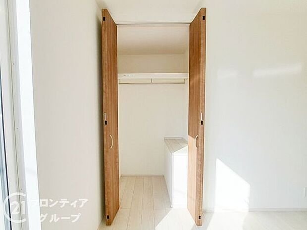 お子様が大きくなってもたくさん収納しておけますね!