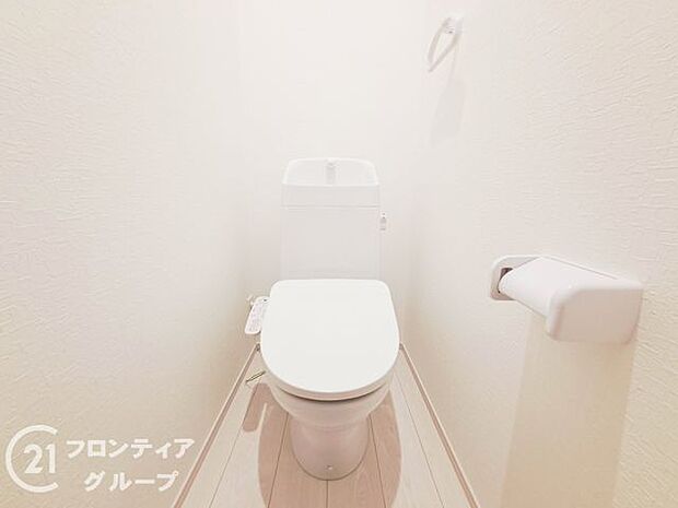 トイレは1階と2階の2カ所に設置！階段を上り下りせずに使用できるので、高齢の方にも安心です！