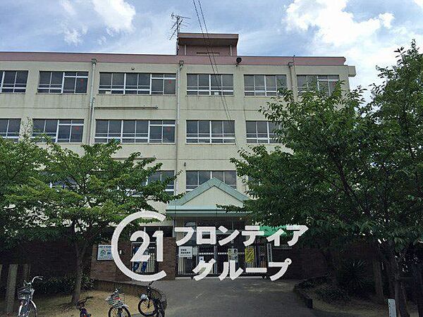 東大阪市立玉川小学校 徒歩3分。 230m