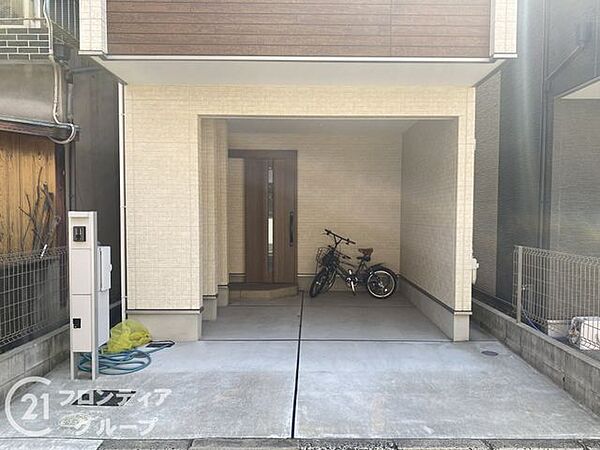 機能的な玄関で、毎日の生活がより便利に感じられます