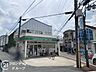 周辺：ローソンストア100若江岩田店 徒歩2分。 150m