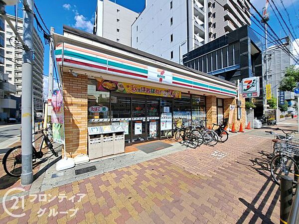 セブンイレブン大阪新深江駅北店 徒歩7分。 560m