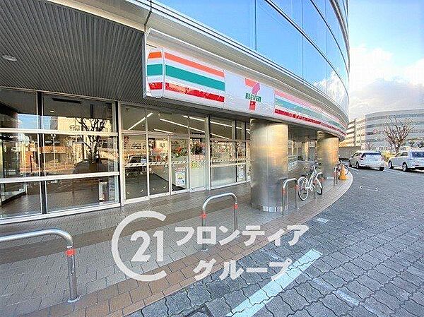 セブンイレブン八尾南駅前店 徒歩3分。 180m