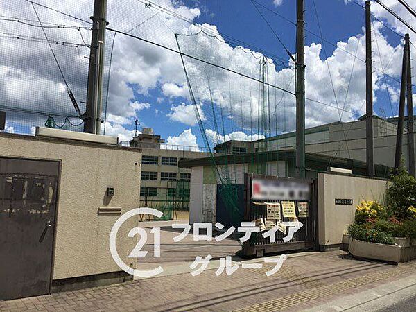 東大阪市立花園中学校 徒歩7分。 550m