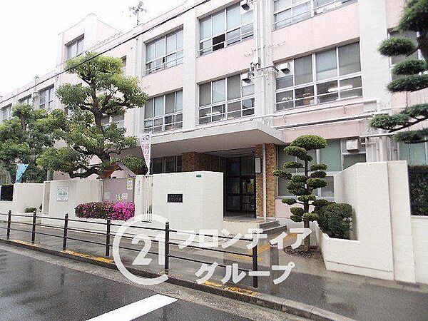 大阪市立宝栄小学校 徒歩7分。 510m