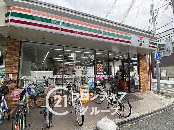 セブンイレブン東大阪鴻池元町店 徒歩5分。 340m