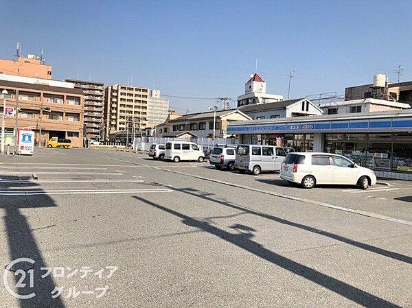 ローソン八尾美園町4丁目店 徒歩3分。 200m