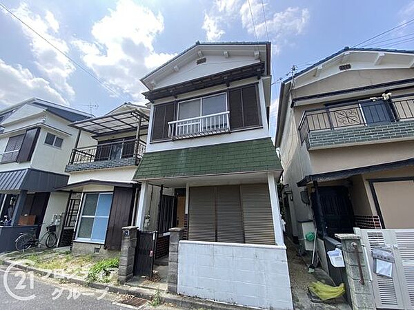 「解体前」自分好みの間取りを叶えられる自由度の高い土地！温かな光に包まれる明るいリビングや家事動線にこだわった空間など、夢が広がる住環境です。静かな周辺環境で心地よく過ごす、家族のための新しい暮らし！