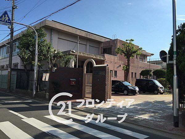東大阪市立新喜多中学校 徒歩15分。 1190m