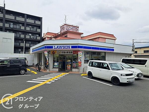 ローソン東大阪角田一丁目店 徒歩6分。 430m