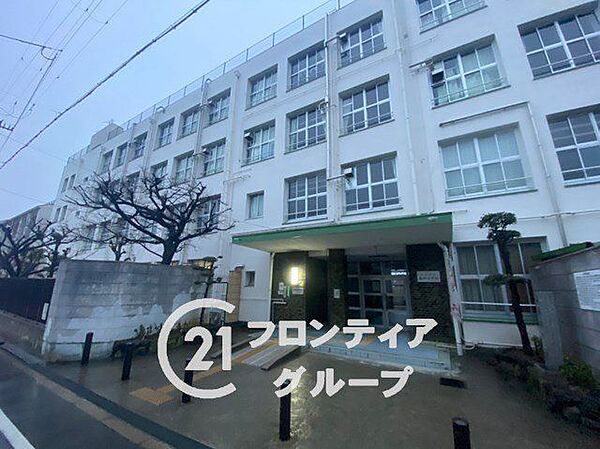 大阪市立桑津小学校 徒歩5分。 400m