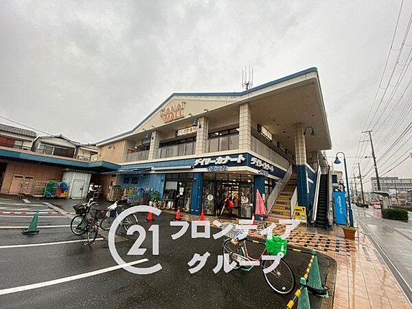 デイリーカナートイズミヤ南田辺店 徒歩6分。 410m