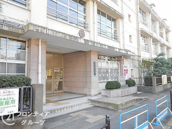 大阪市立深江小学校 徒歩2分。 140m