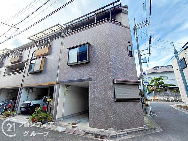 物件から受けた印象や、周辺の生活環境への疑問まで、気になることを何でも話してみてください。暮らしのイメージを一緒に整理していきましょう