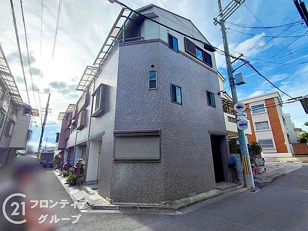 資金計画や住宅ローンのしくみなど、購入前に知っておきたいことをわかりやすくご説明しています。まずはお気軽にお問い合わせください