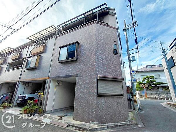 住宅購入の流れや必要な手続きについて、順を追ってご説明しています。はじめての方でも安心してご相談いただける環境を整えています