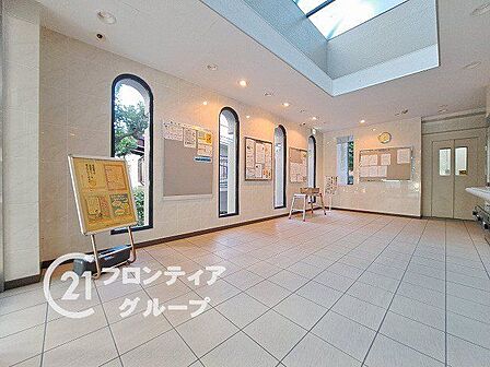 マンションのロビーは、住民の皆様が集うコミュニケーションの場であり、憩いの場です。