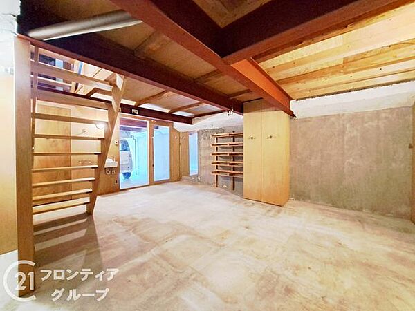 住まい探しで後悔しないためのポイントをスタッフがお伝えします。検討中の方もそうでない方も、まずは一度お話を聞かせてください