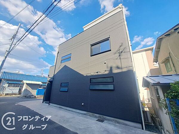 「賃貸のままでいいのか、買うべきか」その判断に必要な情報を、スタッフがわかりやすく整理してお伝えします。お気軽にご相談ください