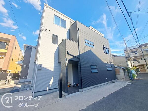住宅購入の流れや必要な手続きについて、順を追ってご説明しています。はじめての方でも安心してご相談いただける環境を整えています