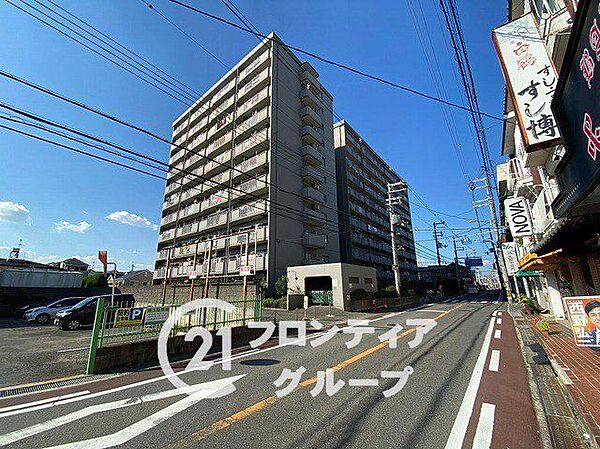 写真だけではわからない採光・広さ・周辺環境の実感は、実際に足を運んでみることが一番です。ご見学はいつでもご予約いただけます