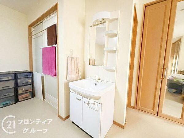 資金計画や住宅ローンのしくみなど、購入前に知っておきたいことをわかりやすくご説明しています。まずはお気軽にお問い合わせください