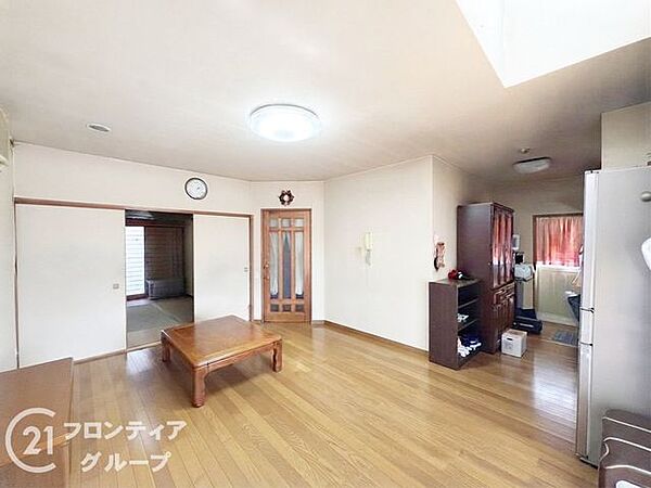 住まい選びは、価格や立地だけでなく、将来の暮らし方まで含めて考えることが大切です。今の段階で気になっていることを、まずスタッフに話してみてください