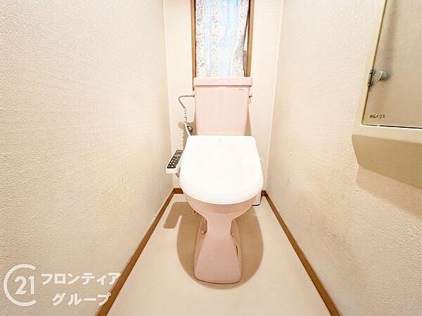 はじめてのマイホーム購入は、わからないことだらけで当然です。資金計画から物件選びまで、順を追ってスタッフが一緒に考えていきます