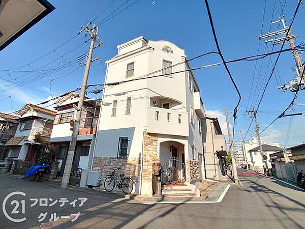 「いつかは」と思っていた住まい探しも、具体的に動き出すと意外とスムーズに進むものです。まずは気軽にご相談いただけます