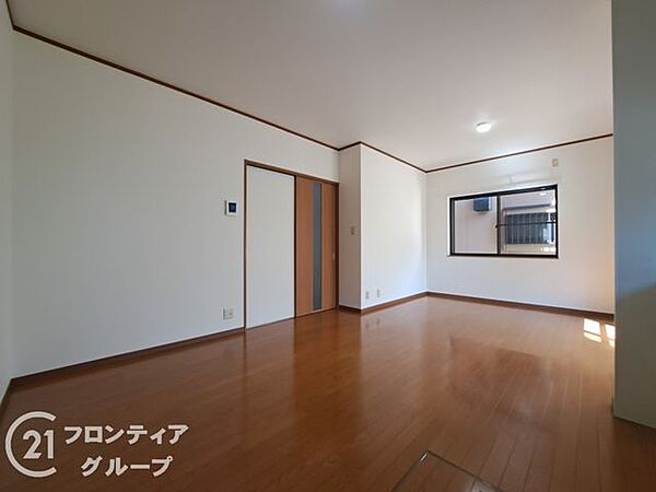 物件から受けた印象や、周辺の生活環境への疑問まで、気になることを何でも話してみてください。暮らしのイメージを一緒に整理していきましょう
