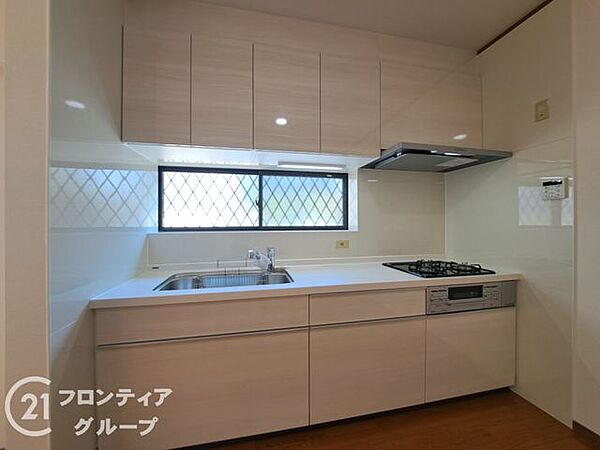はじめてのご相談でも、経験豊富なスタッフが丁寧にお話を伺います。住まいのことで気になることがあれば、いつでもお声がけください