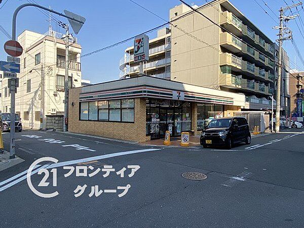 セブンイレブン東大阪長栄寺店 徒歩3分。 220m