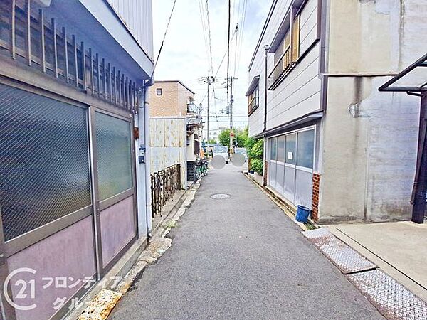 住まい選びは、価格や立地だけでなく、将来の暮らし方まで含めて考えることが大切です。今の段階で気になっていることを、まずスタッフに話してみてください
