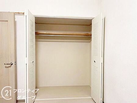 住まい選びは、価格や立地だけでなく、将来の暮らし方まで含めて考えることが大切です。今の段階で気になっていることを、まずスタッフに話してみてください