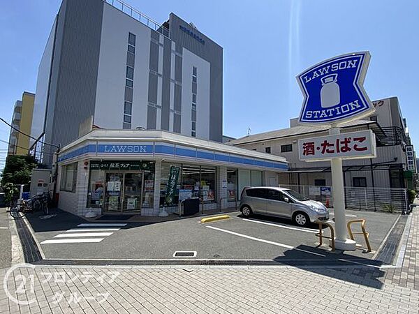 ローソン堺熊野町東店 徒歩4分。 270m