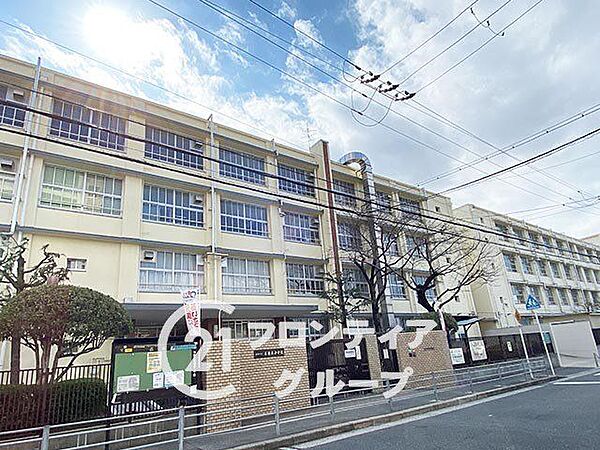 大阪市立喜連東小学校 徒歩3分。 170m
