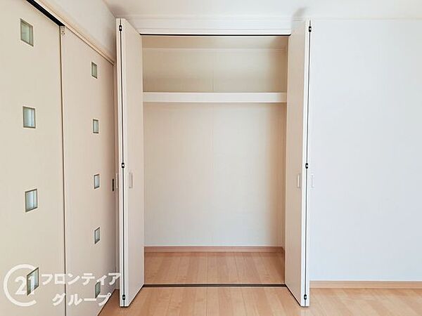 住まい選びは、価格や立地だけでなく、将来の暮らし方まで含めて考えることが大切です。今の段階で気になっていることを、まずスタッフに話してみてください
