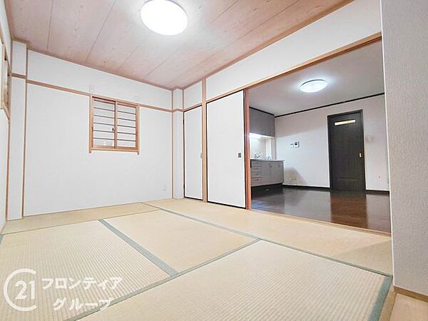 写真だけではわからない採光・広さ・周辺環境の実感は、実際に足を運んでみることが一番です。ご見学はいつでもご予約いただけます