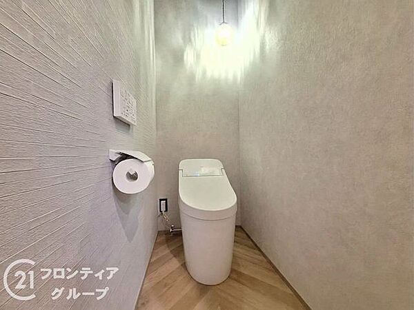 はじめてのマイホーム購入は、わからないことだらけで当然です。資金計画から物件選びまで、順を追ってスタッフが一緒に考えていきます