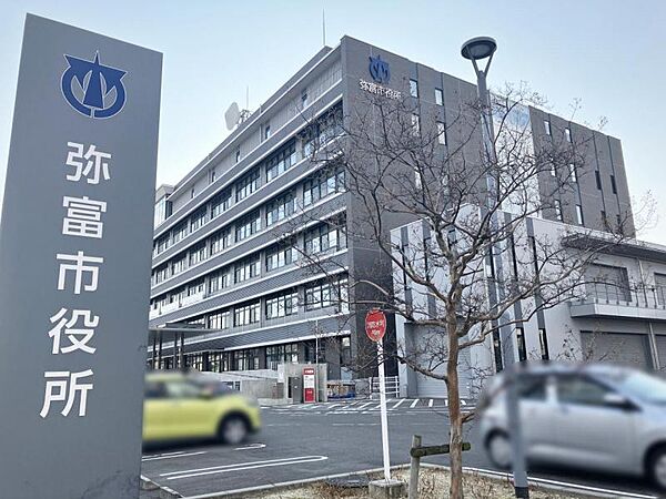 弥富市役所まで471ｍ