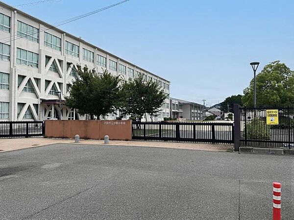 犬山市立羽黒小学校まで263ｍ
