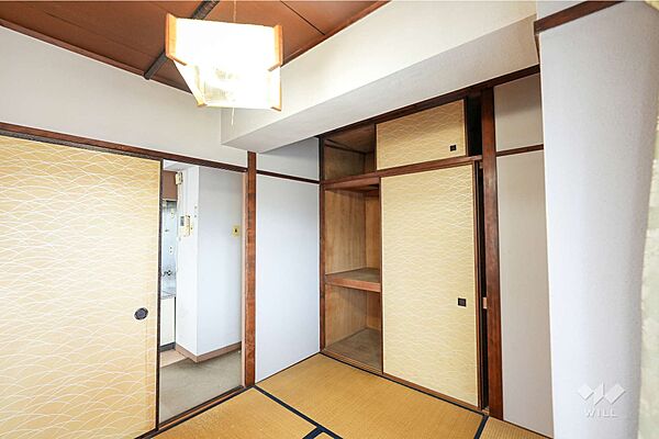 西側和室4.5帖。LDKと続き間になっており、ライフスタイルに合わせて空間を使い分けられる間取りです。［2026年5月22日撮影］