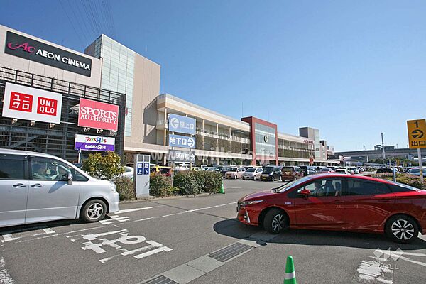 イオンモール大高の外観